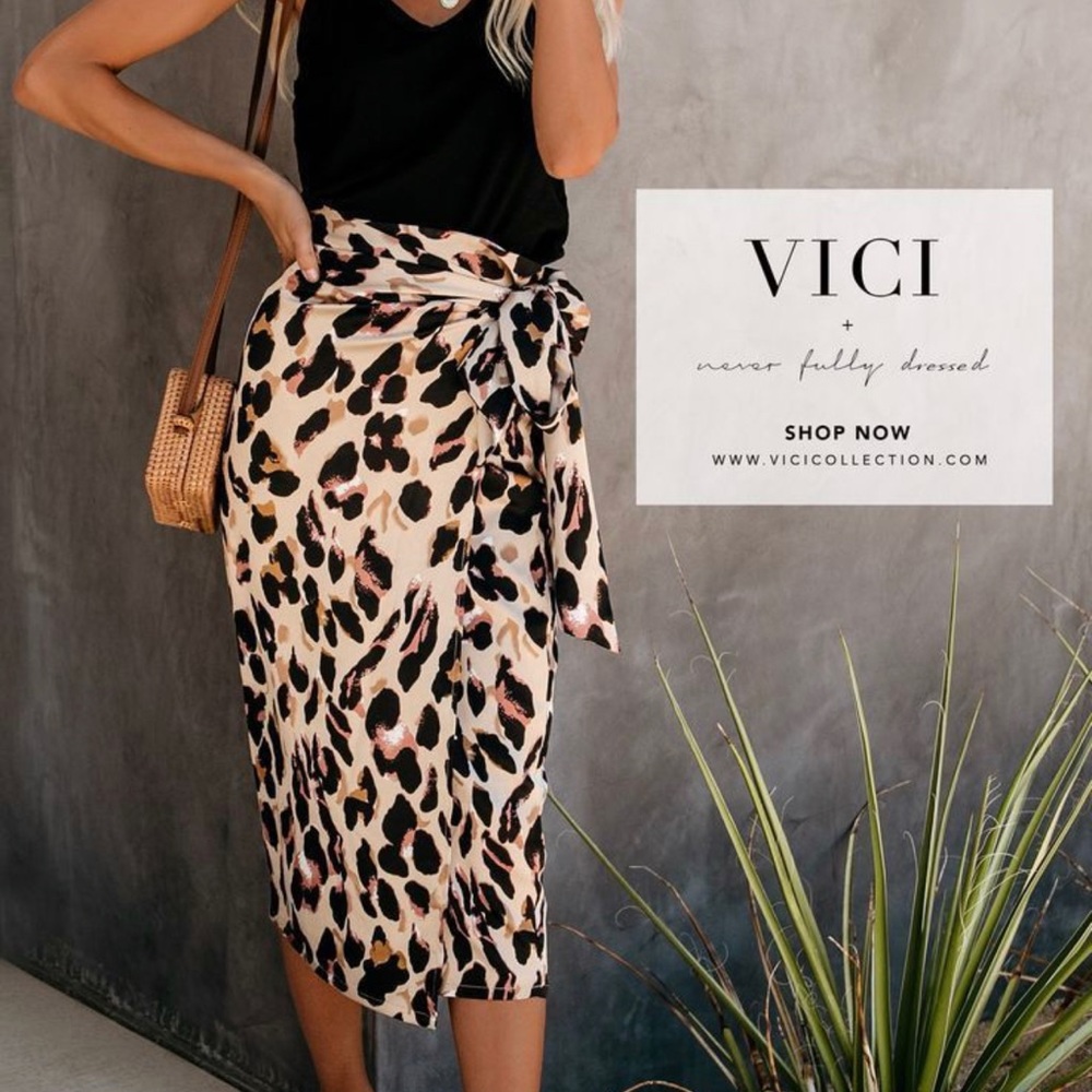 VICI COLLECTION- Silk Wrap pencil skirt